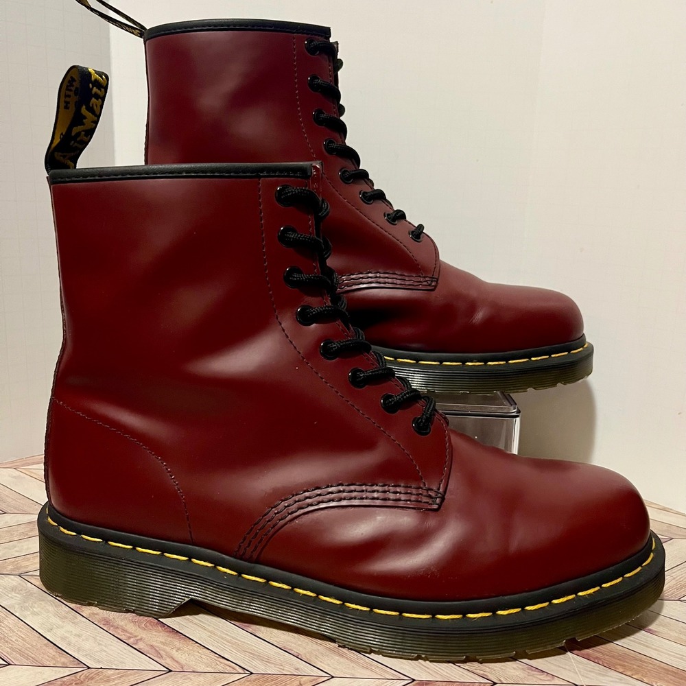 Dr Martens 1460 Cherry Red Smooth Leather Men 11 Women 12 Combat Boot 11822600 - Picture 2 of 11